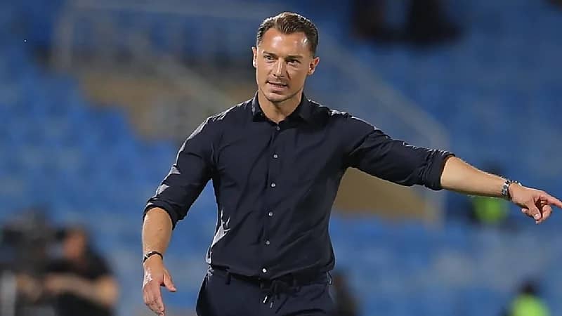 ماكسيمان ينتظر قرار يايسله بشأن مستقبله