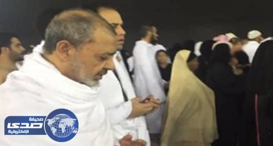 بالصور.. شيخ الأزهر معتمرا