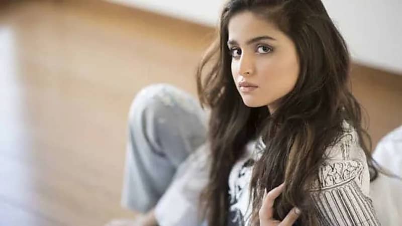 حلا الترك تظهر بلا مكياج مع سعد لمجرد (صورة)