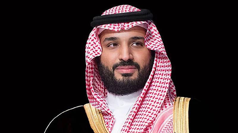 ولي العهد يصل إلى مكة لقضاء ما تبقى من رمضان بجوار بيت الله الحرام