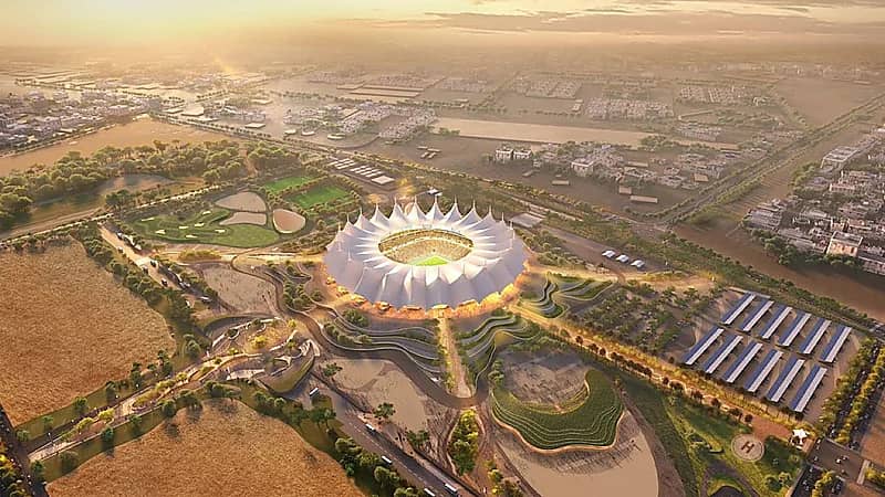 لقطة جوية تظهر حجم التغييرات في استاد الملك فهد بعد إزالة المدرجات