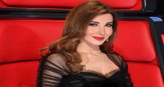 بالصورة.. نانسي عجرم في اللوك نفسه بعد 25 عاما