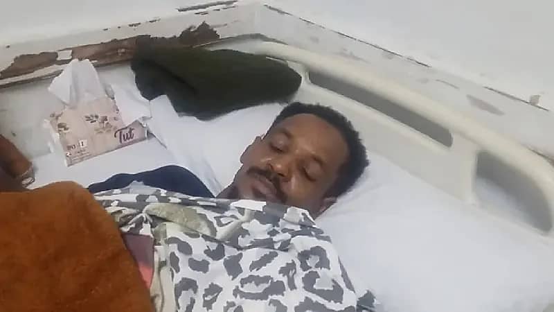 سوداني بترت يده لإنقاذ سيدة من الموت أسفل عجلات قطار