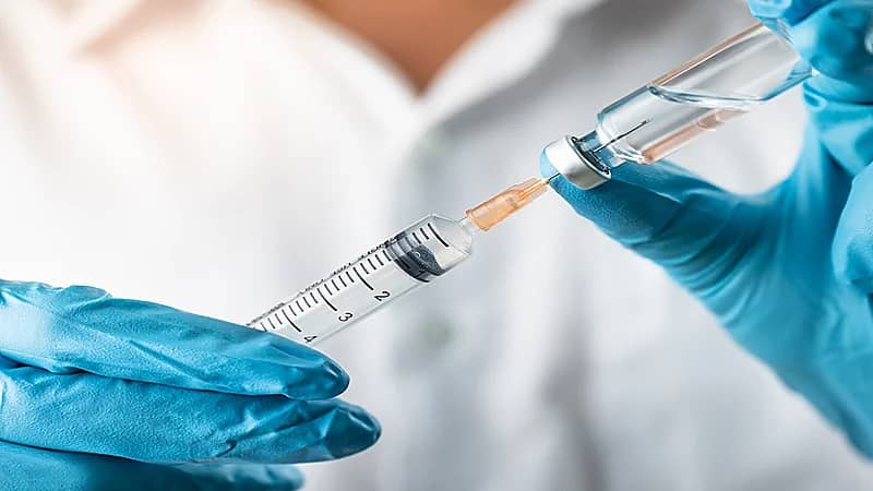 دراسة توضح تأثير لقاح الإنفلونزا على متلقي لقاح كورونا