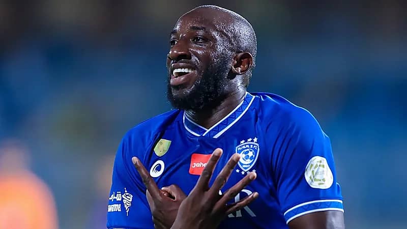 الهلال يرسل العقد الرسمي لنجم فلامنجو بعد الإتفاق النهائي