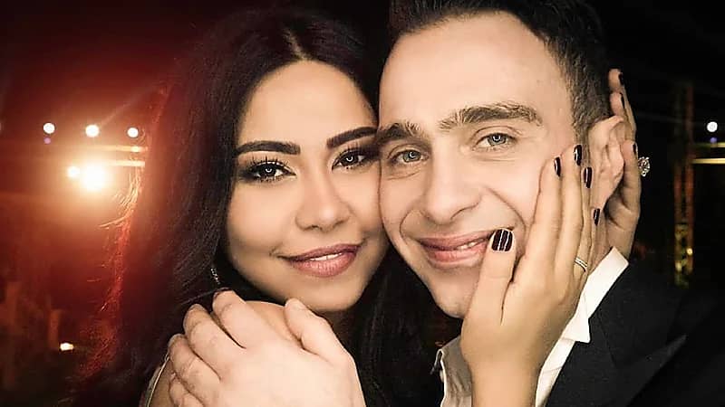 الكشف عن تفاصيل مشاجرة شيرين وحسام حبيب وانهيارها بالبكاء