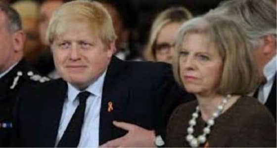 بعد خلطه بين دولتي اليمن ولبنان.. ماي تقاطع وزير خارجية بريطانيا