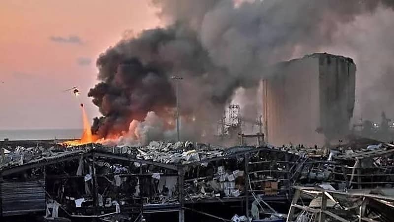لبنان يقرر تجميد التحقيق في انفجار مرفأ بيروت