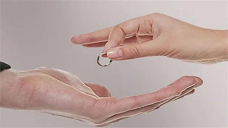 زوجة تخلع زوجها خشية ألا تقيم حدود الله