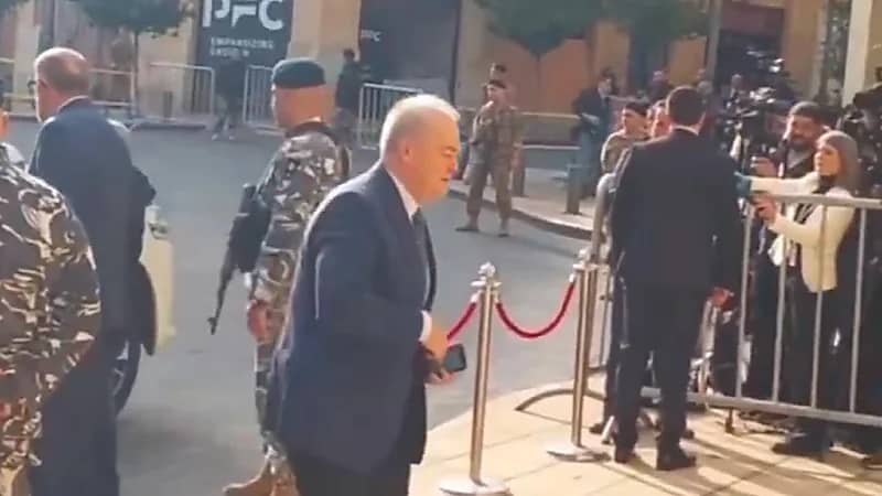 وصول السفير الروسي في لبنان إلى بيروت لانتخاب رئيساً للبلاد .. فيديو