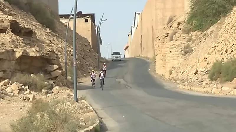 بالفيديو .. 8 جدات يمارسن الرياضة على مقاعد الدراجات الهوائية بالرياض