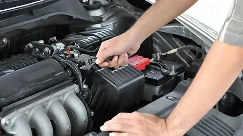 أسباب رجة السيارة أثناء توقفها والمشاكل التي تسبب اهتزازها أثناء السير