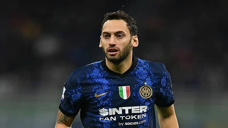 الأهلي يحاول استقطاب هاكان مقابل 20 مليون يورو