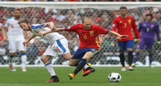 انييستا يقرر اعتزال اللعب الدولى بعد مونديال روسيا