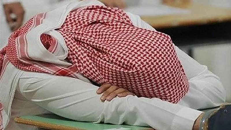 استشاري: يوجد 40 من كل 100 ألف مصابون بالنوم القهري.. فيديو