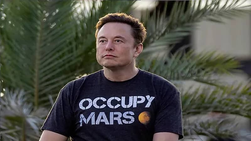 محامو " تويتر " : إيلون خائف من بوتين