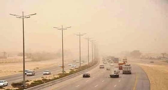 خبير جوي : تدني الرؤية بسبب الغبار على عدة مناطق