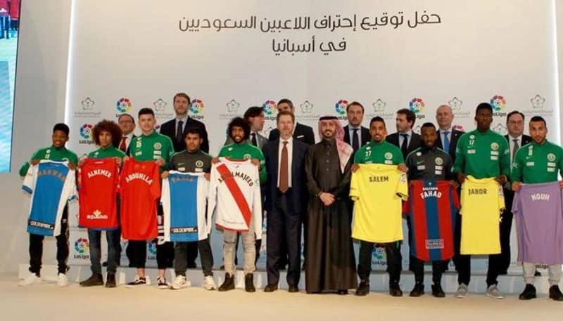 استمرار غياب المحترفين في الدوري الإسباني عن المواجهات