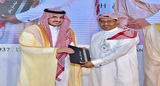 أمير الجوف يكرم الخبراني