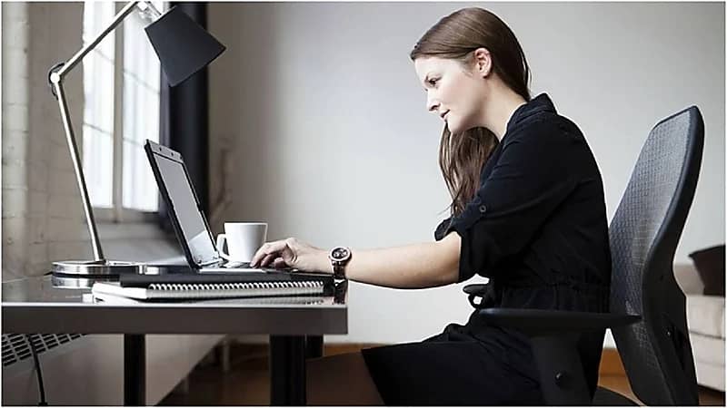 طرق بسيطة تمنع الترهل وتقوس الظهر