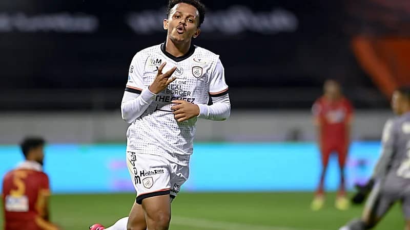 القادسية يعلن ضم تركي العمار رسميا لمدة 3 مواسم