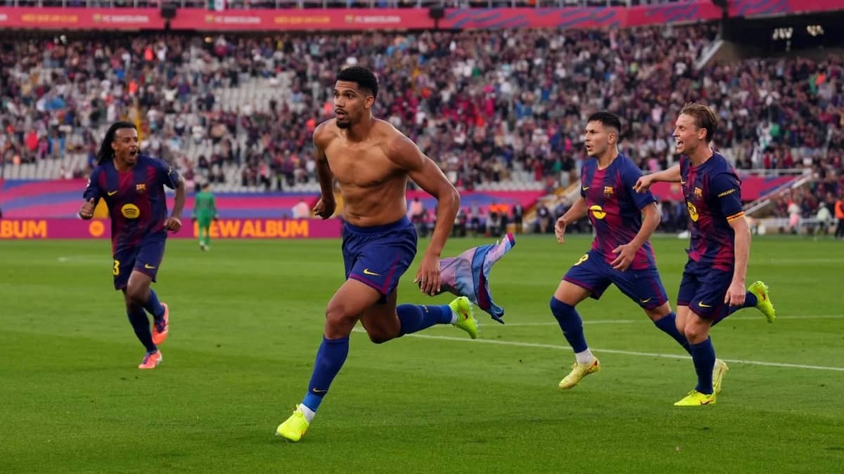 برشلونة يفوز على جيرونا ويتصدر الدوري الاسباني