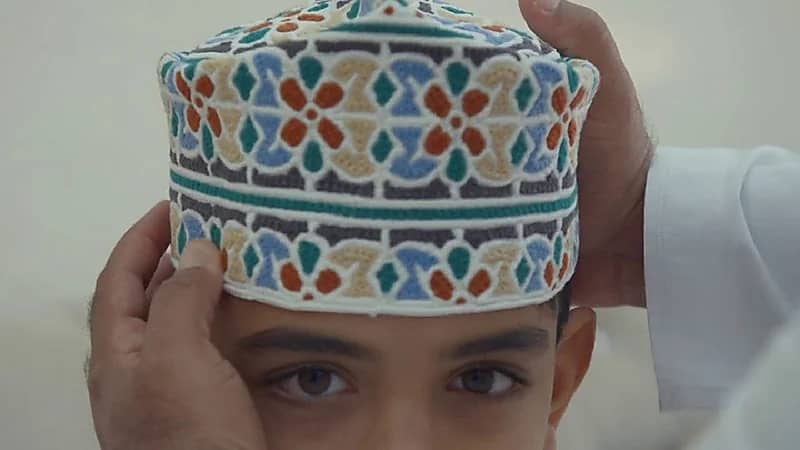 غرامات "الكمة العُمانية" تثير الجدل