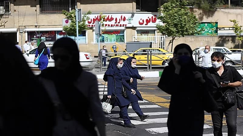 صور..محتجون إيرانيون: "موائدنا فارغة"