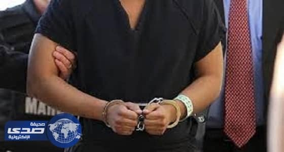 افريقي يغتصب امرأة ويأكل لحمها بمشاركة أصدقائه