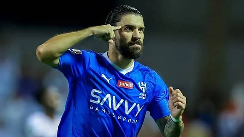 هدف نيفيز في شباك أبها يحصد جائزة الأفضل في روشن .. فيديو