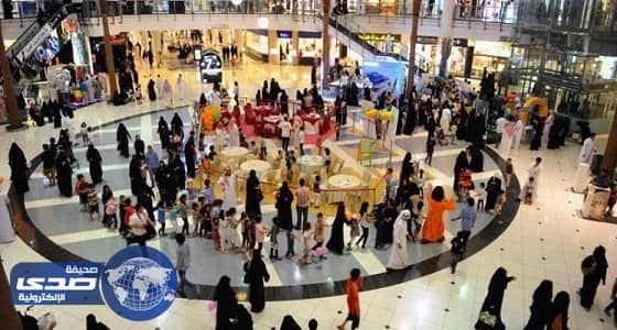 وزير العمل يكشف حقيقة توطين العمل في المولات والمراكز التجارية