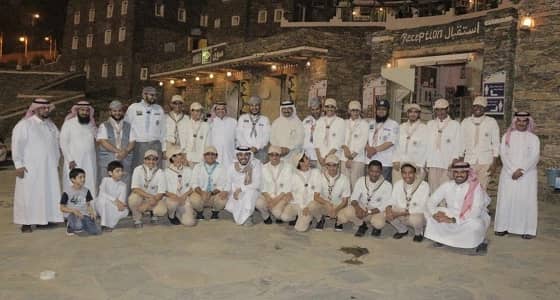 " كدوان " يرعى الدورة التأهيلية ويودع كشافة رجال ألمع