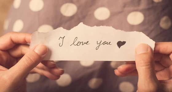 8 أسباب تجعلك تخافين من قول كلمة " أحبك "
