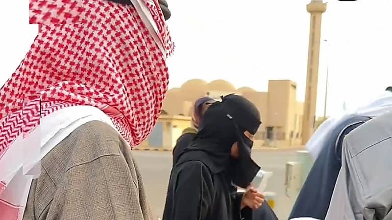 قصة عائلة في القصيم تقوم بإفطار الصائمين منذ خمس سنوات ..فيديو