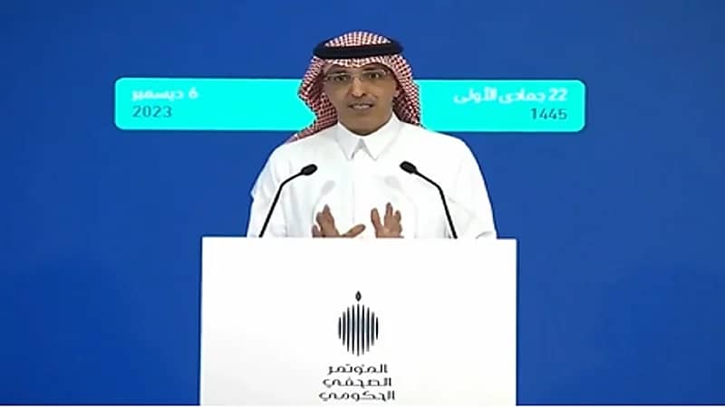 الجدعان: العجز في الميزانية لن يؤثر على الدعم والإعانات.. فيديو