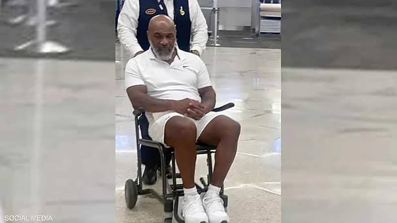 مايك تايسون يكشف سبب ظهوره على كرسي متحرك