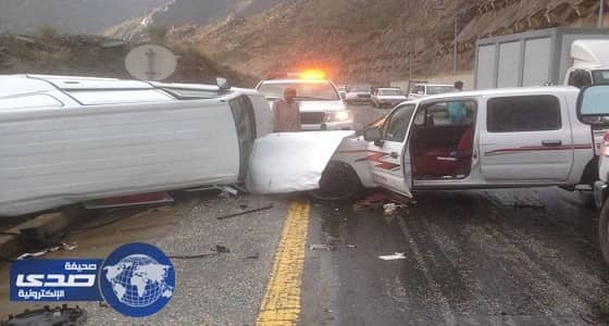 الهلال الأحمر :  16 حادثا اليوم بسبب هطول الأمطار بالباحة