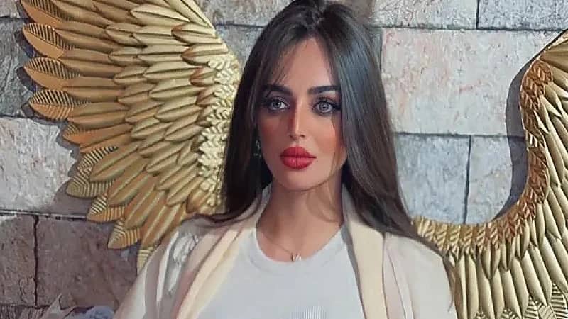 رهف القحطاني تردّ على فتاة صوّرتها دون فلتر : "مرض وغيرة"