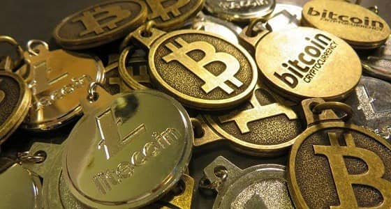 انخفاض بتكوين وسط تراجع جماعي للعملات الرقمية