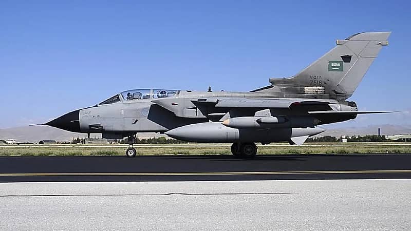 سقوط طائرة مقاتلة أثناء مهمة تدريبية بالمنطقة الشرقية