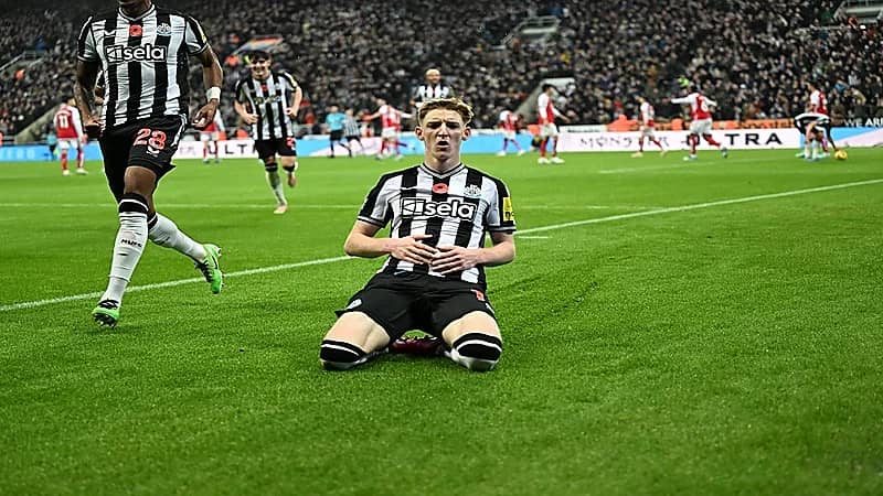 إساءات عنصرية للاعبي نيوكاسل بعد الفوز على أرسنال