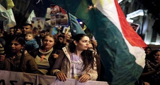 بالصور.. تظاهرات في اليونان ضد الهجوم التركي على عفرين السورية