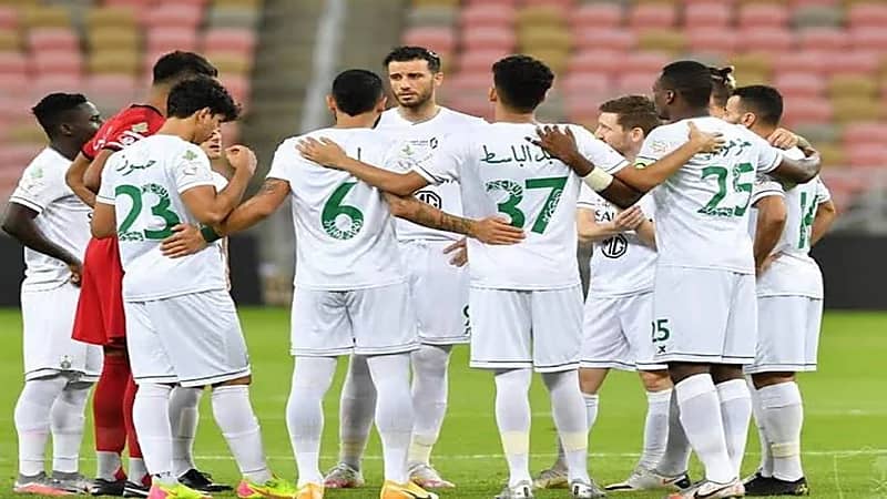الأهلي يقترب من التعاقد مع مدرب روماني 