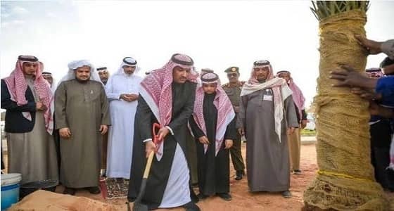 أمير المدينة يتبرع بـ100 نخلة أثناء تدشينه مشروع لأيتام تكافل