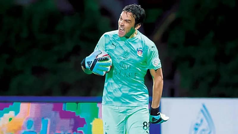 الفيحاء يعلن رحيل حارسه فلاديمير