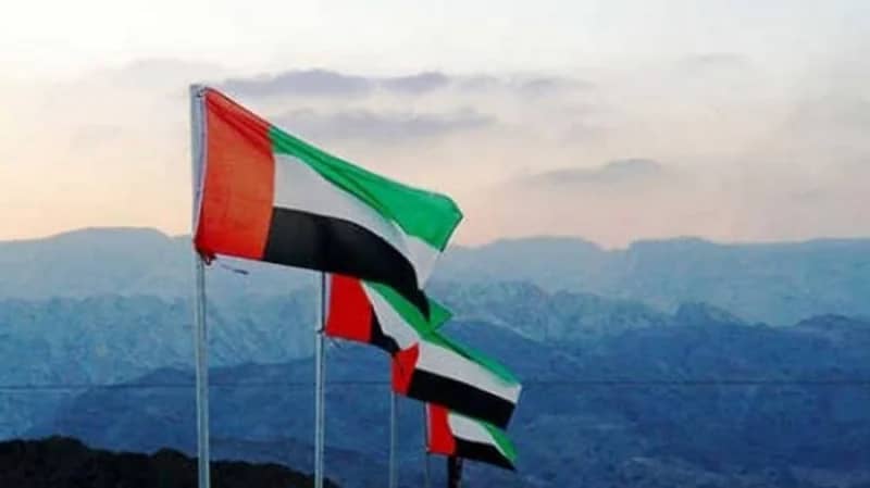 الإمارات ترفع أعلامها غدًا عقب انتهاء فترة الحداد