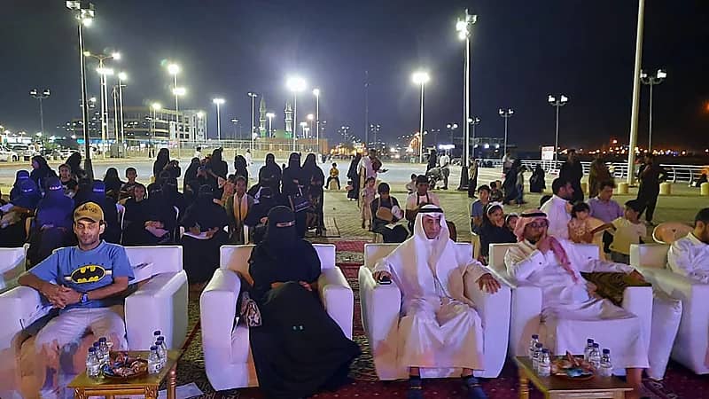 بالفيديو والصور.. انطلاق فعاليات مارثون نحن كالاخرين لذوي الاحتياجات الخاصة بجازان