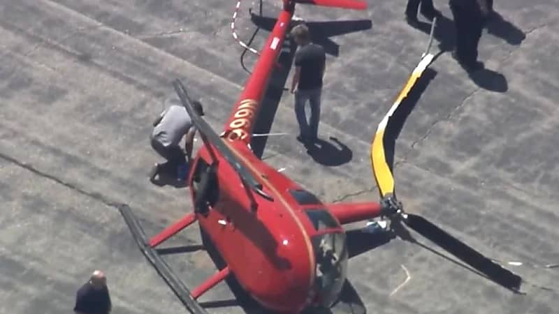 بالفيديو .. لحظة تحطهم طائرة مروحية وسقوطها