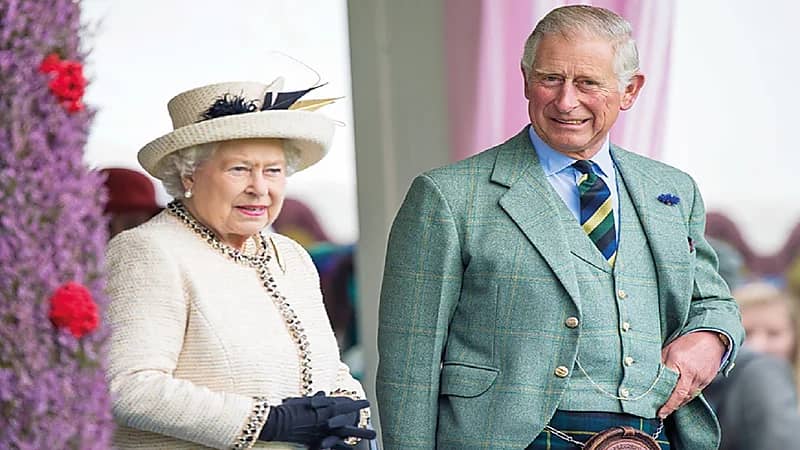 الأمير تشارلز يكشف حالة والدته الصحية