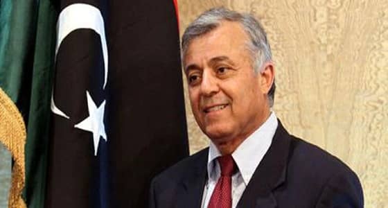 مسؤول ليبي سابق يعترف بدعم إرهابيين بجرافات الأسلحة